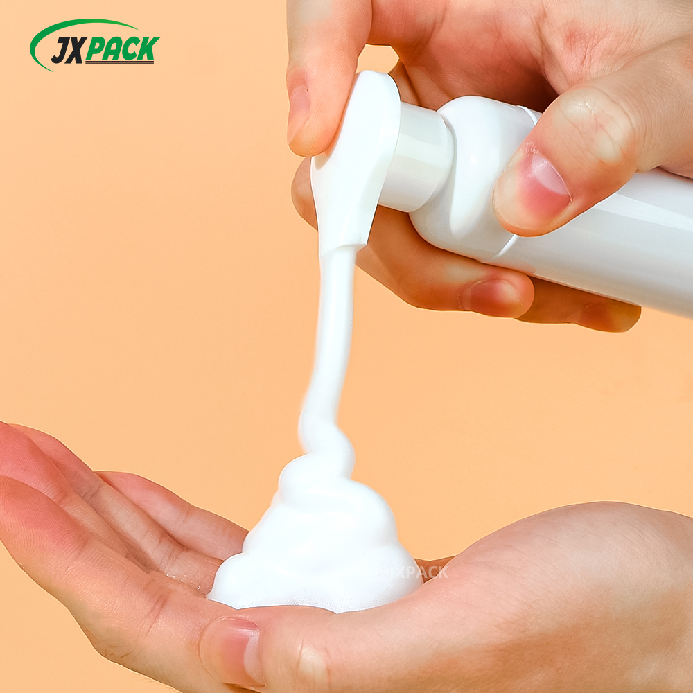 Small Plastic Skincare Packaging Foam Bottle With Pump
