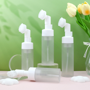 Plastic Down Clothes Dry Cleaning Liquid Bottle With Silicone Brush