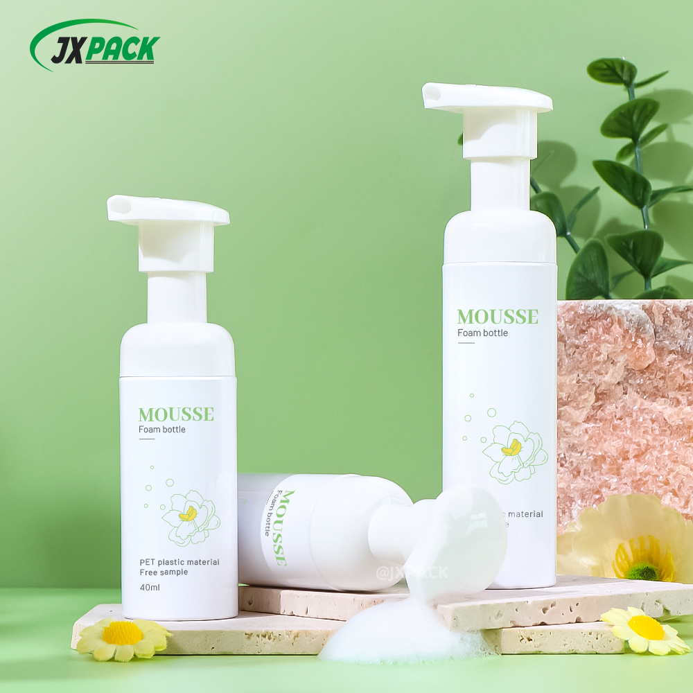 Small Plastic Skincare Packaging Foam Bottle With Pump