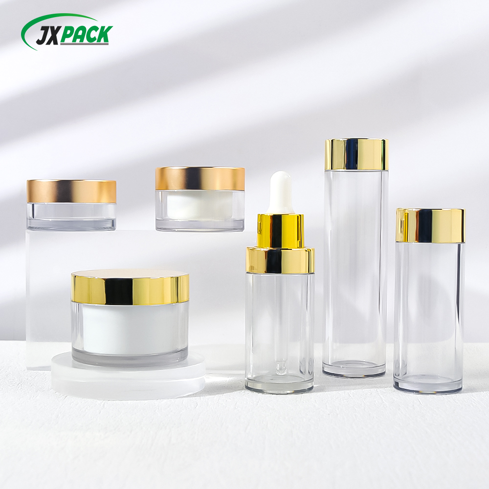 Spray lotion bottle