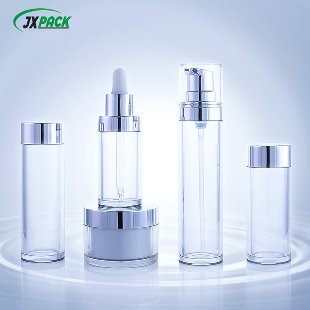 Spray lotion bottle